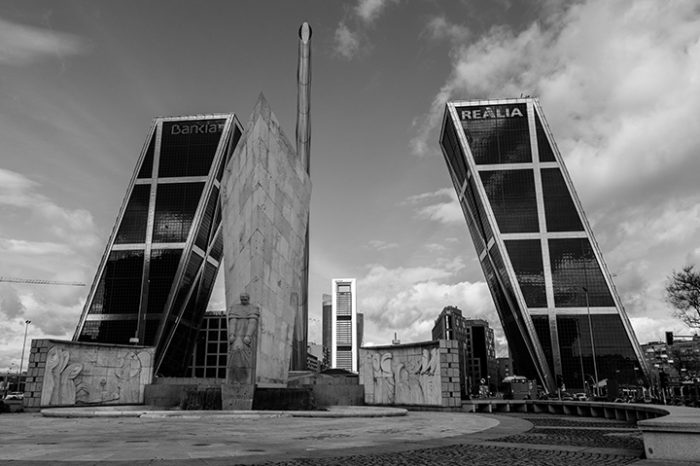 Torres KIO y Monumento a Calvo Sotelo - ©JMPhotographia