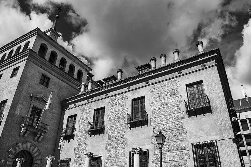 Casa de las Siete Chimeneas - ©JMPhotographia